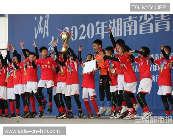 足球脚事许军的奋斗历程与对中国足球的深刻影响分析